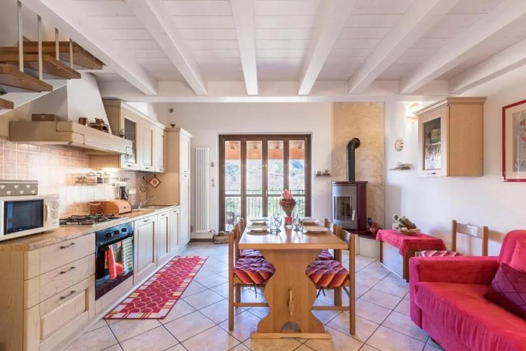 Casa Vacanze Rosalba Ferrara di Monte Baldo 외부 사진