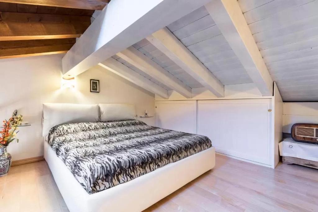 Casa Vacanze Rosalba Ferrara di Monte Baldo 외부 사진