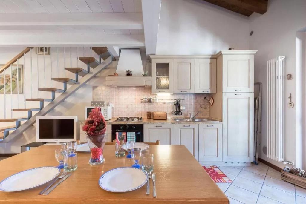 Casa Vacanze Rosalba Ferrara di Monte Baldo 외부 사진